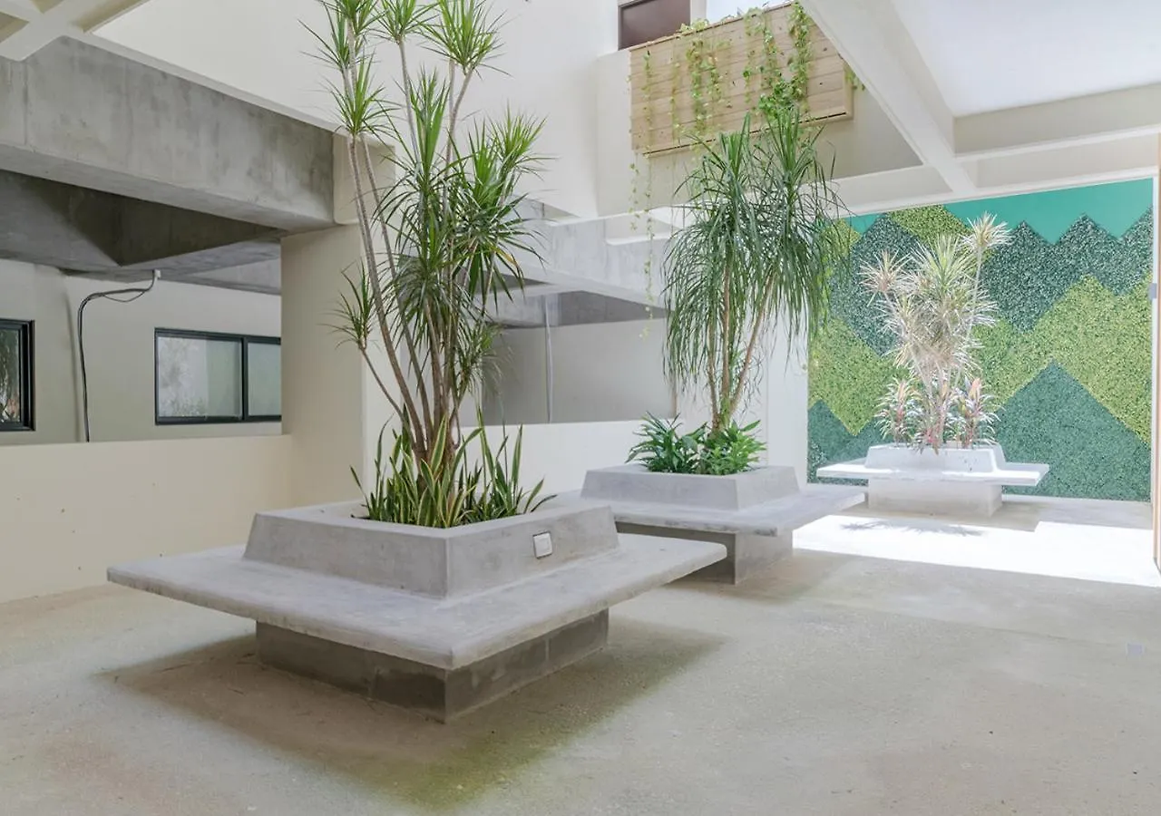 Condo Veronica - Comfortable 2 Bedroom With Rooftop Gym And Pool Playa del Carmen 0*,
