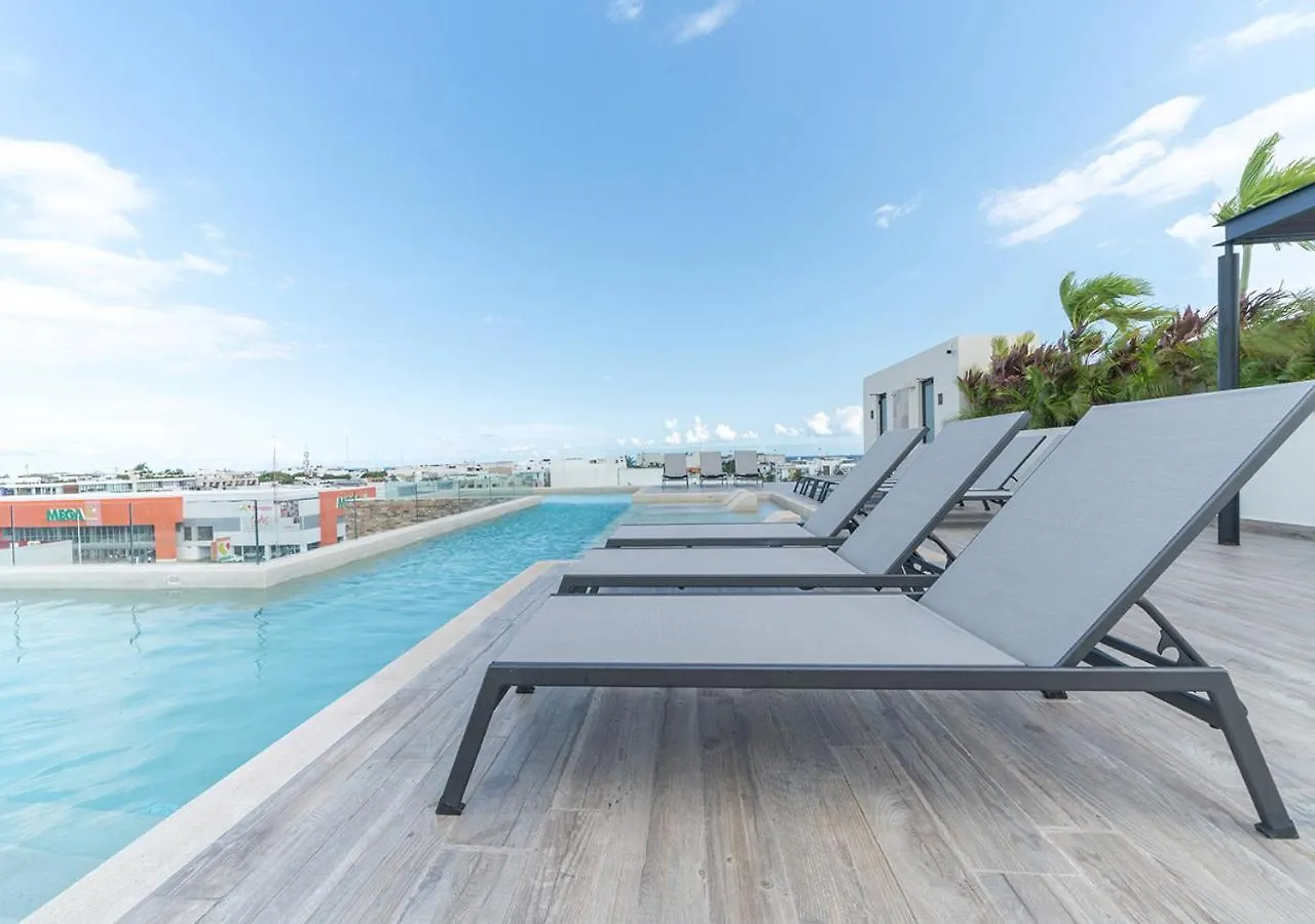 Apartment Condo Veronica - Comfortable 2 Bedroom With Rooftop Gym And Pool Playa del Carmen
