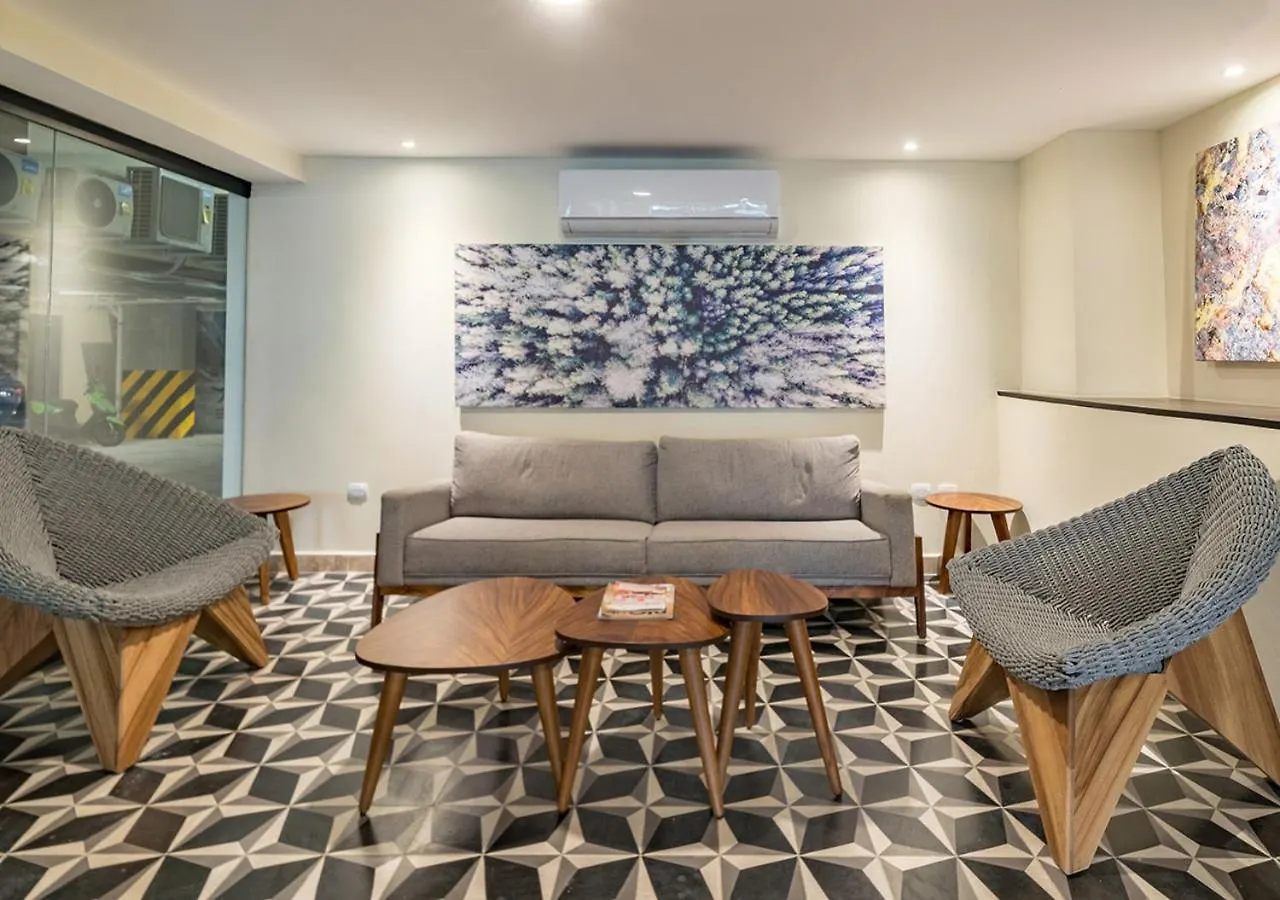 Condo Veronica - Comfortable 2 Bedroom With Rooftop Gym And Pool Playa del Carmen