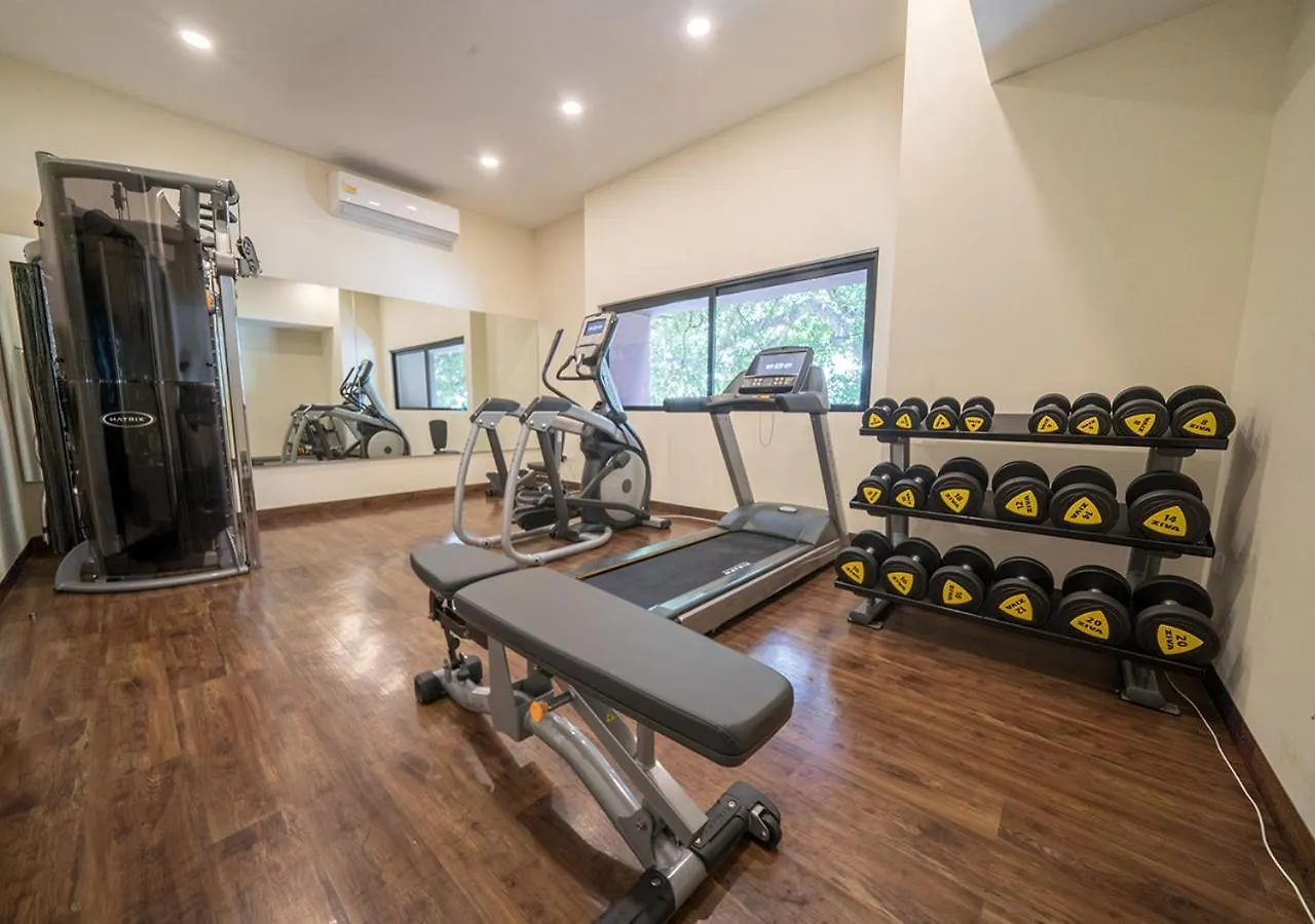 Condo Veronica - Comfortable 2 Bedroom With Rooftop Gym And Pool Playa del Carmen