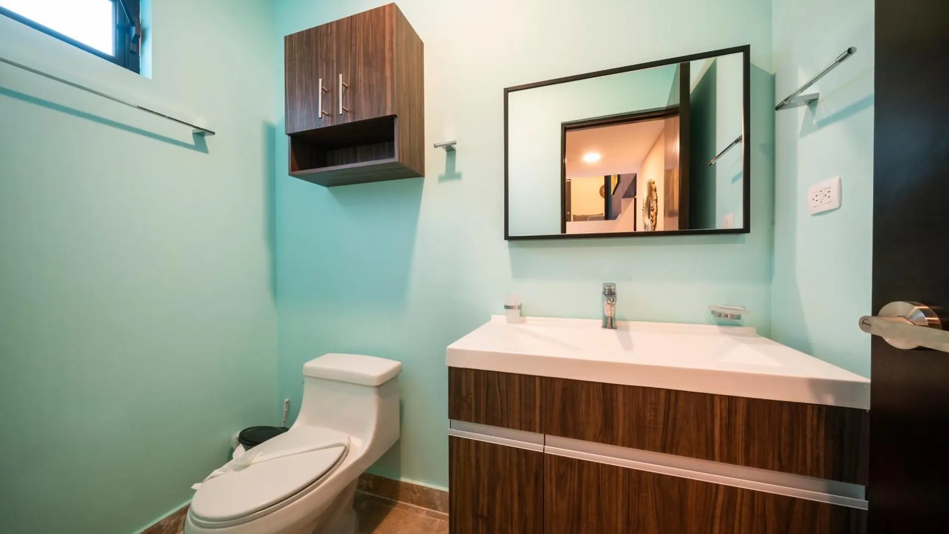 Condo Veronica - Comfortable 2 Bedroom With Rooftop Gym And Pool Playa del Carmen Apartment